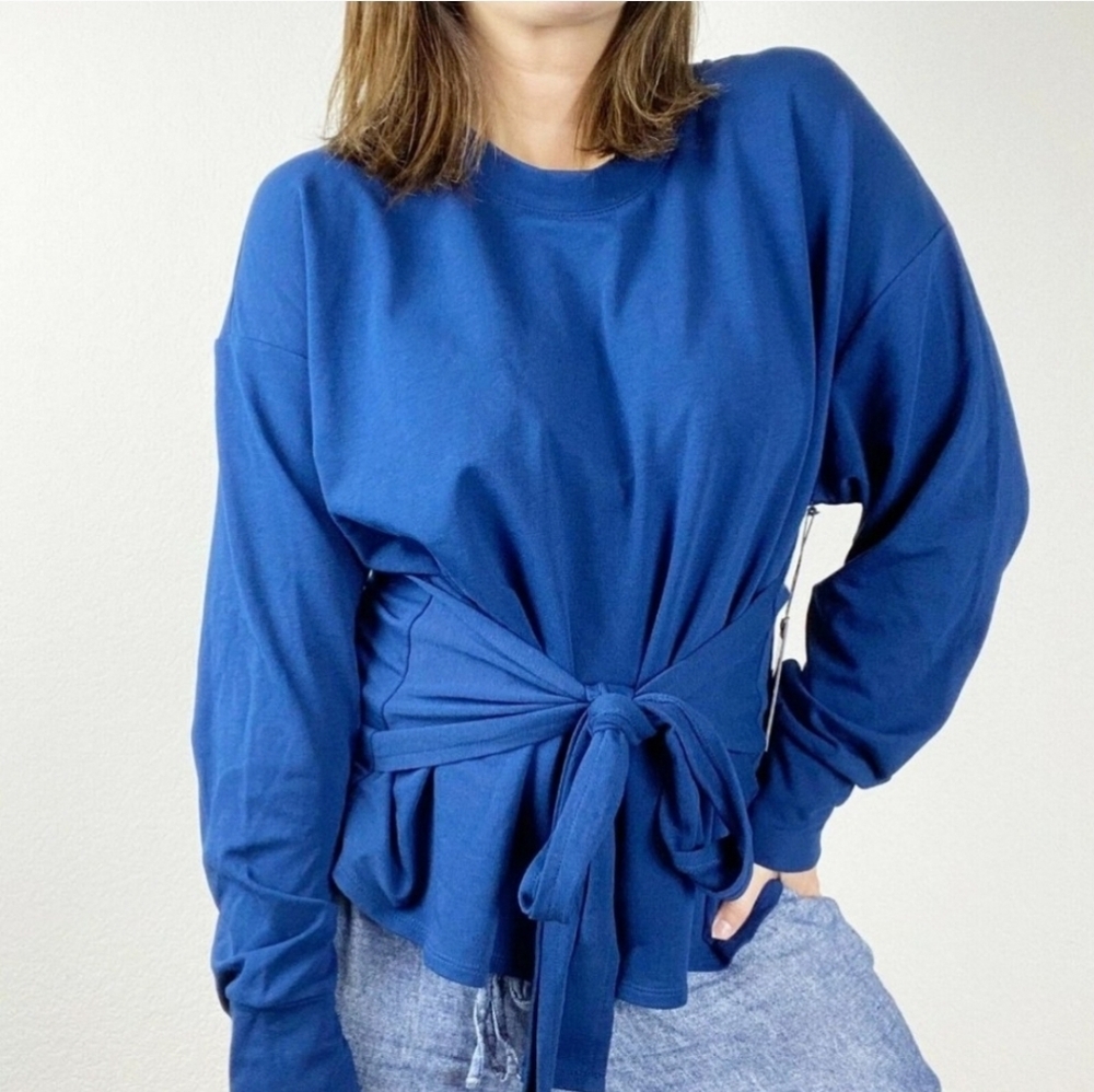 Vince Camuto Waist Tie  Blouse Size Large
